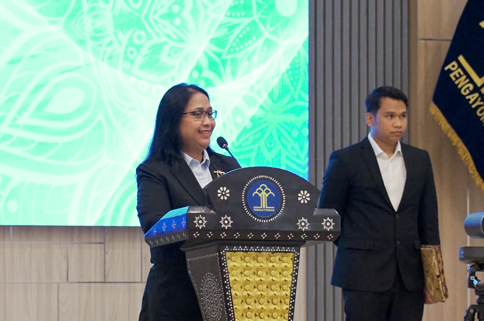 Lantik Pejabat Nonmanajerial, Kakanwil Kemenkum NTB Tekankan Integritas dan Profesionalisme ASN