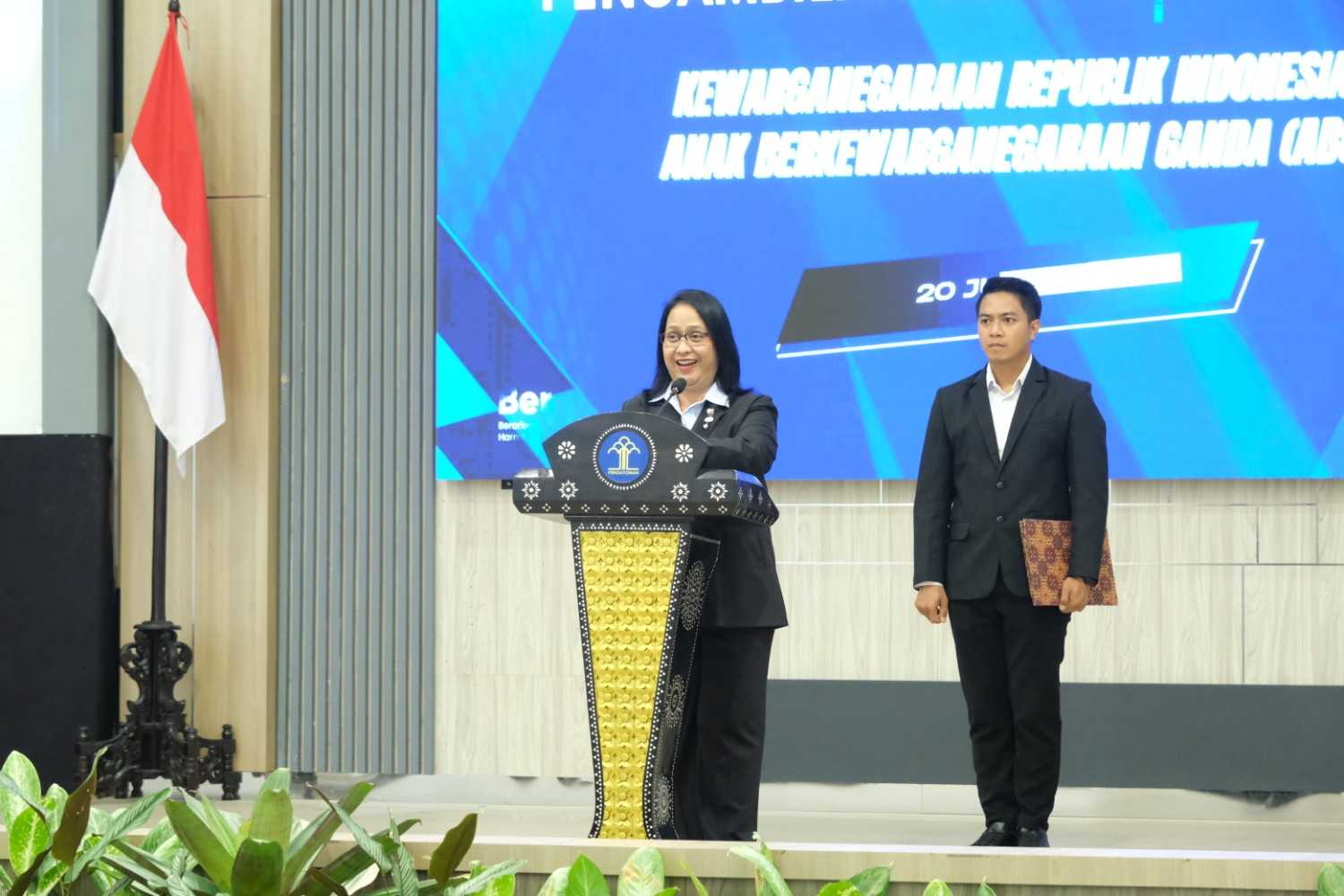 Kanwil Kemenkum NTB Teguhkan Status Kewarganegaraan Anak Berkewarganegaraan Ganda