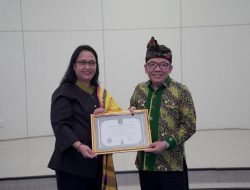 Kanwil Kemenkum NTB Serahkan Piagam Penghargaan atas Permohonan Indikasi Geografis Kopi Robusta Rinjani Lombok Utara