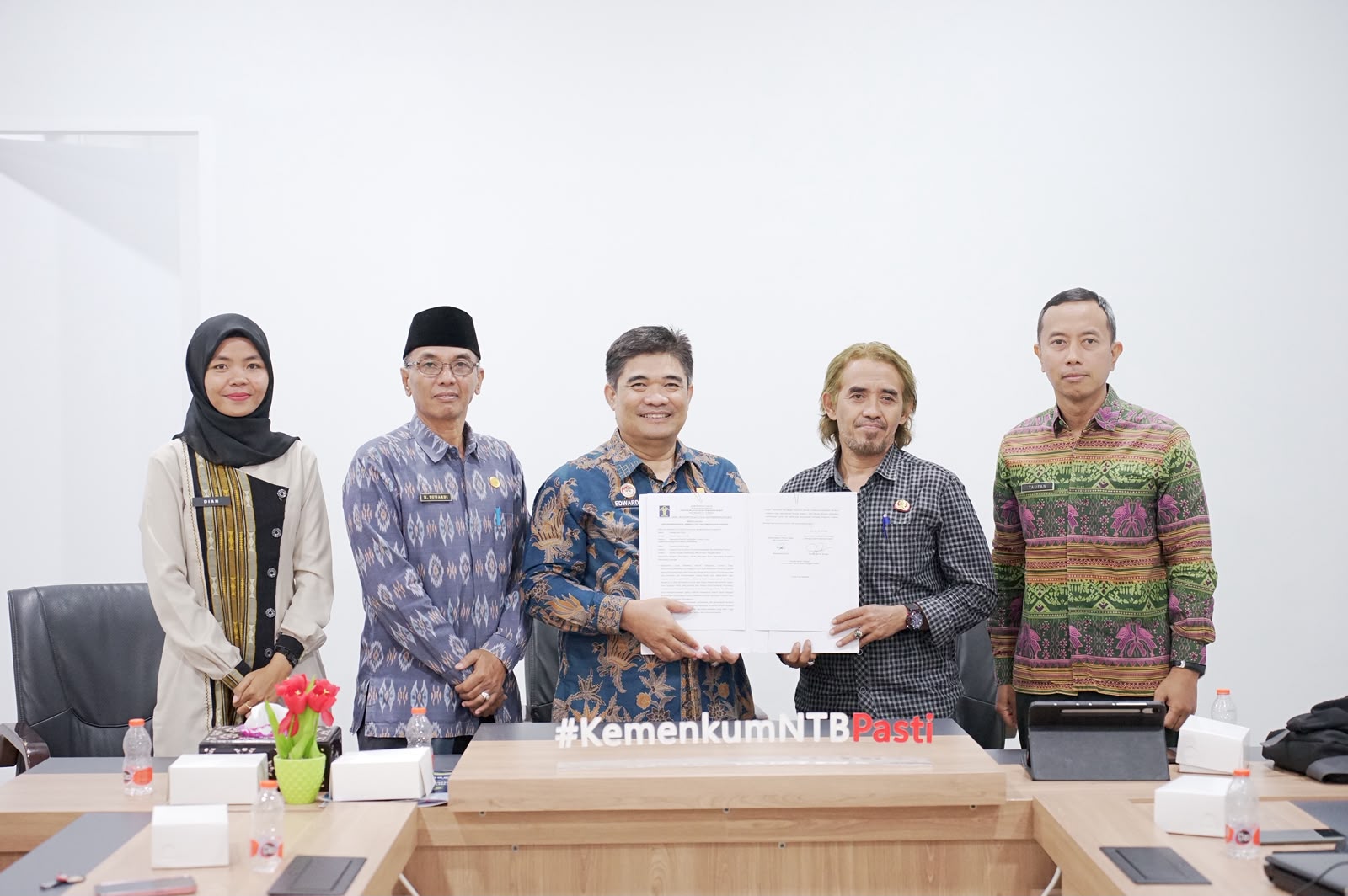Kanwil Kemenkum NTB Dorong Penyempurnaan Raperda Tata Cara Pemilihan Kepala Desa Lombok Timur Lewat Harmonisasi