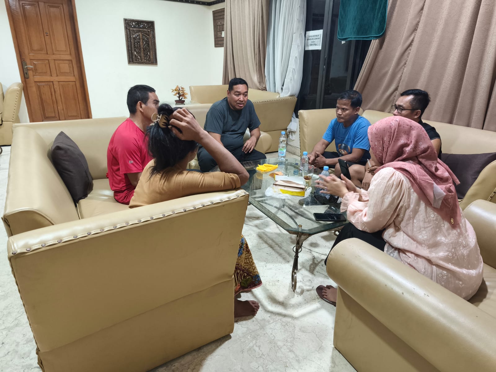 Diduga Korban Penipuan Calo PMI, Empat Warga NTB Terlantar di Jakarjh hingga Kehilangan Belasan Usai Dijanjikan Kerja di Malaysia, Kaban Penghubung : Kami Bantu Pemulangannya