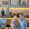Kunjungi Galeri Dekranasda Lobar, Wamen Bima dan Istri Terpukau Hasil Kerajinan Lokal