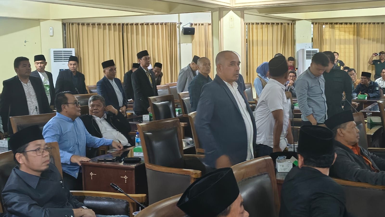 Perda Batal, Lima Fraksi DPRD Lobar Tolak Pertanggungjawaban APBD 2025