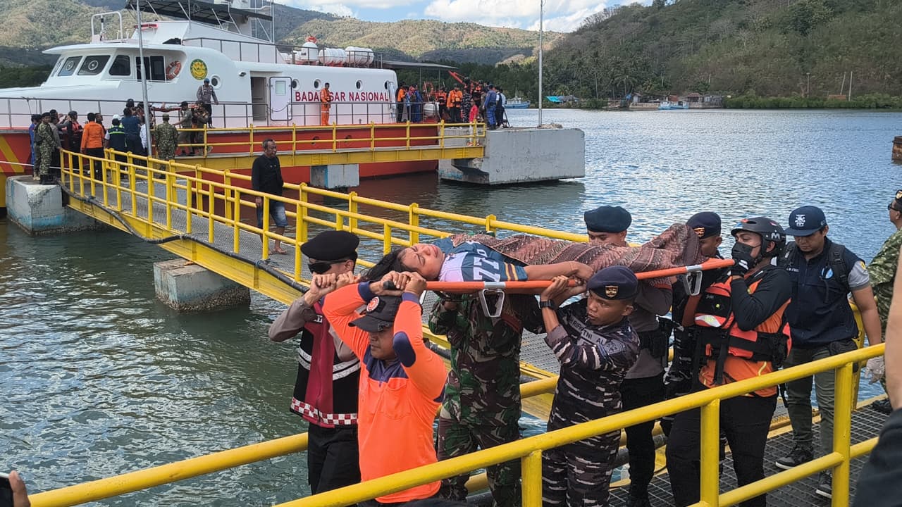 KMP Putri Yasmin Terbakar di Selat Lombok, Satu Orang Meninggal Dunia, Puluhan Luka-Luka