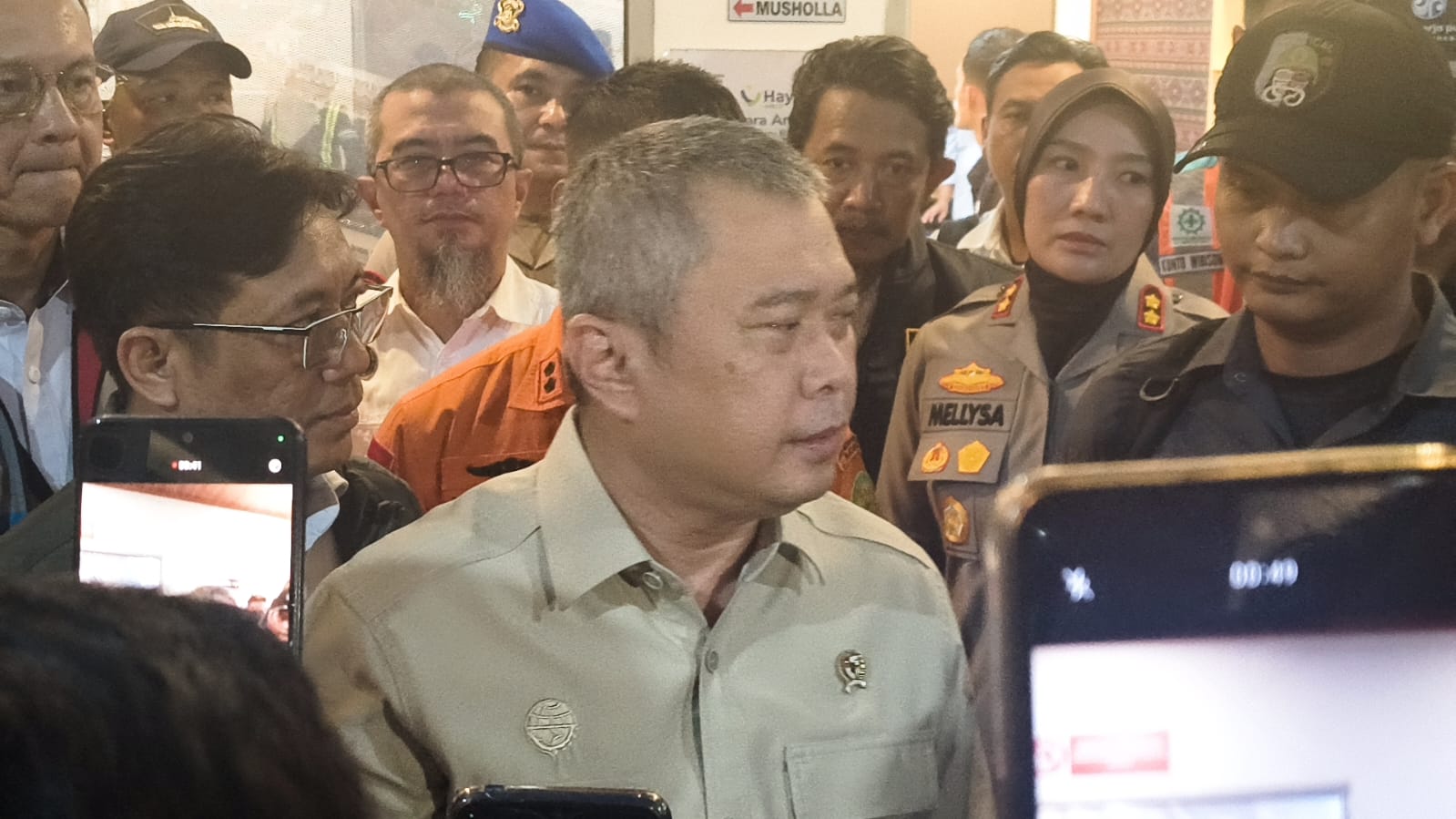 Menhub Pastikan Asuransi Tanggung Kerugian dan Biaya Berobat Korban KMP Putri Yasmin Terbakar di Selat Lombok