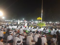 Doa Kebangsaan Kemenag NTB Dihadiri Gus Miftah dan Sari Yuliati, Puluhan Ribu Umat Lintas Agama Berkumpul Harmonis di Mataram