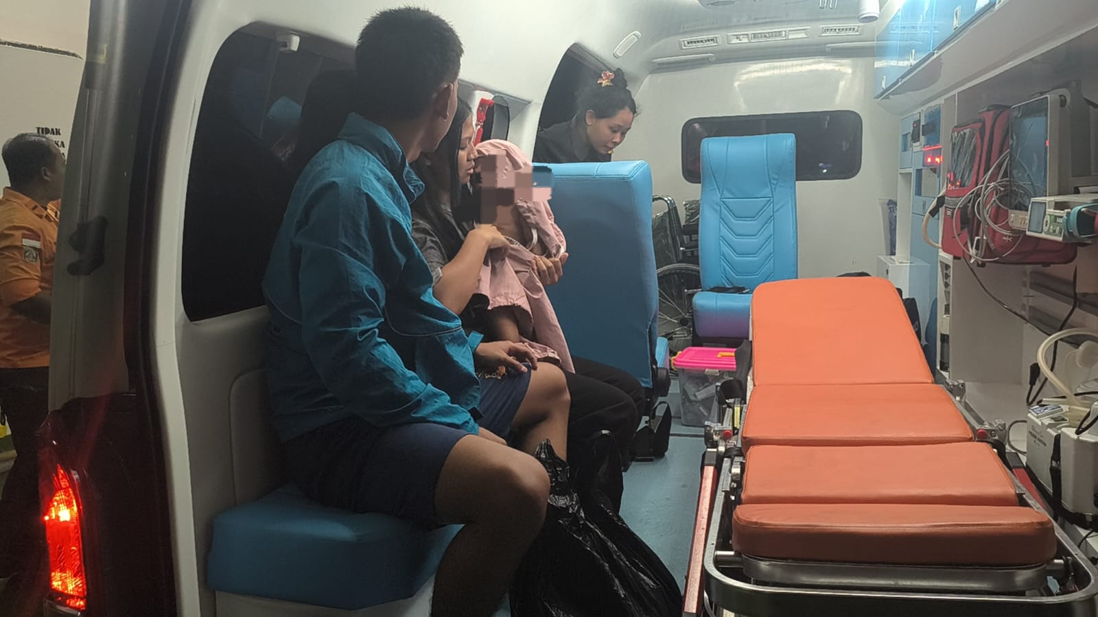 Kisah Perjuangan Sintiar dan Suami Terombang-ambing di Laut Bersama Bayi, Korban KMP Putri Yasmin yang Terbakar di Selat Lombok