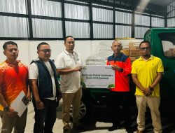 Tanggap Bencana Kebakaran Desa Adat Sade, Bank NTB Syariah Salurkan Bantuan Air Bersih dan Paket Sembako
