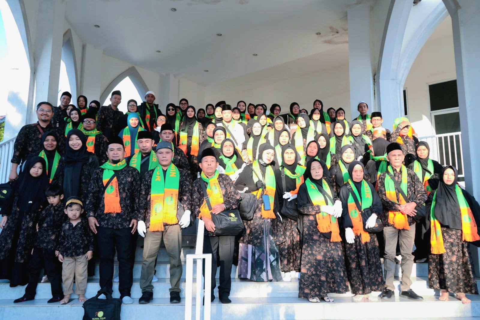 PT. Nursa Tour Lombok Terbangkan 90 Jamaah Umroh, Jadwalkan Jumatan Di Dua Kota Suci
