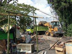 Pj Sekda Tinjau Penanganan Sampah TPS Pelowok, Ajak Masyarakat Pilah Sampah dari Rumah