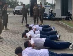 Satpol PP Lobar Angkut Pelajar Bolos di Jam Sekolah
